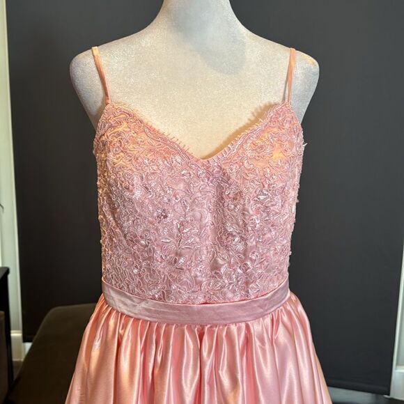 Women’s Pink Spaghetti Strap FullLength Leg Slit Formal Party Prom Dress Size 10 - Picture 3 of 11